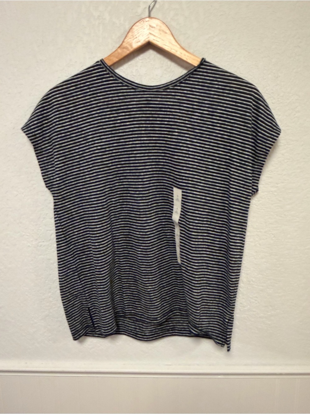 Banana Republic Factory Navy and White Striped Short Sleeve Linen Blend Tee